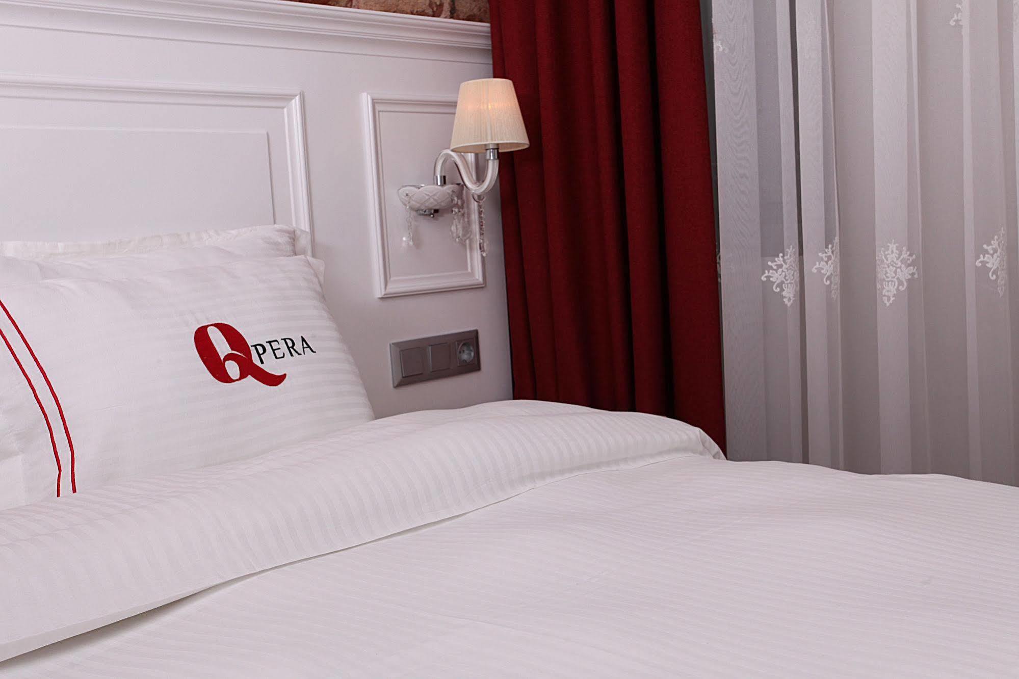 Q Pera Hotel (Adults Only) Истанбул Екстериор снимка